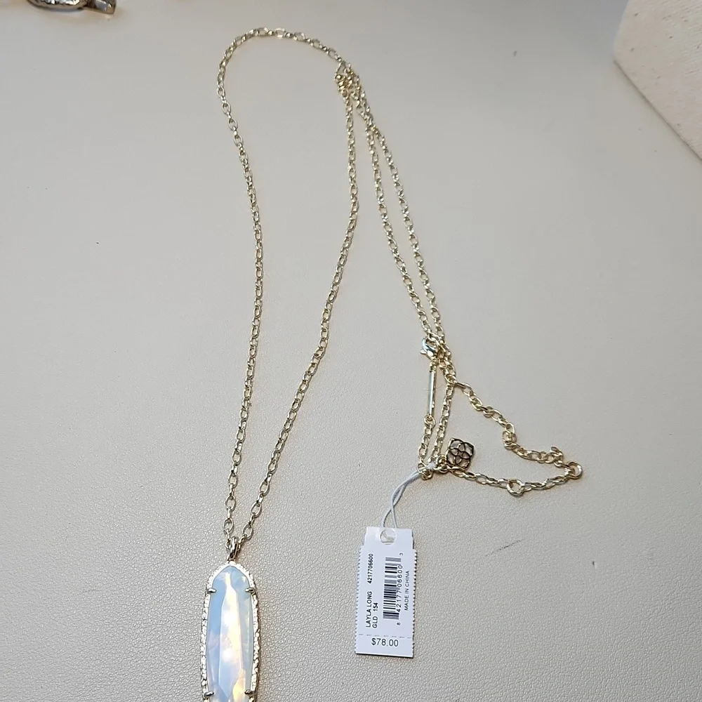 NWT Kendra Scott Layla Long Necklace